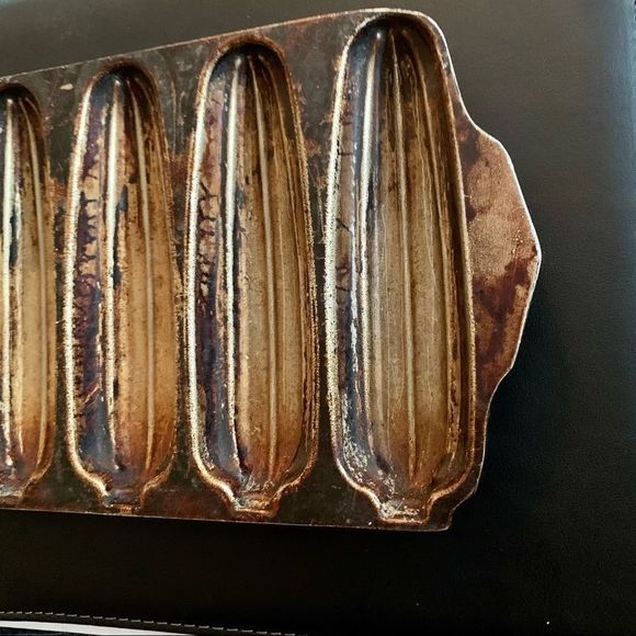 Vintage Wearever Cornbread Corn Pan - Picture 4 of 16